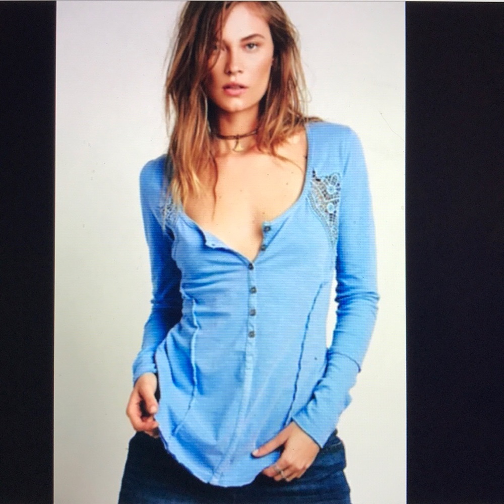 Free People Blue keepsake Henley NWT - Picture 2 of 8